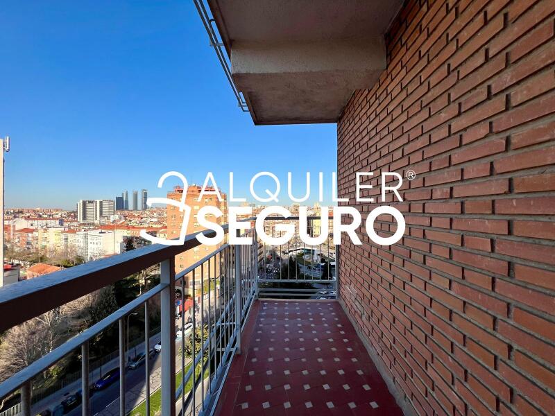 Inmueble en Avenida del Dr. Federico Rubio y Galí, MADRID