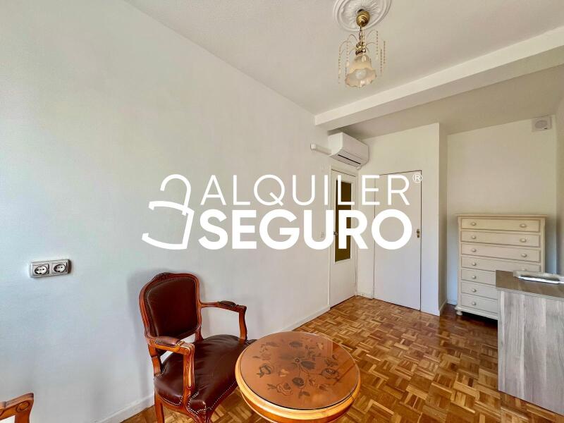 Piso en Calle Luruaco, MADRID MADRID