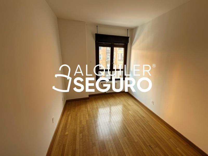 Piso en Calle Frigiliana, MADRID MADRID