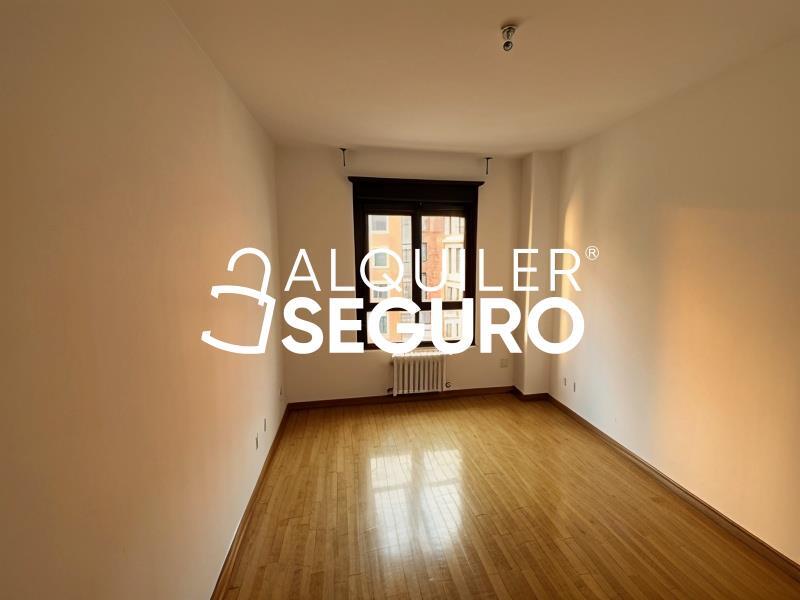 Piso en Calle Frigiliana, MADRID MADRID