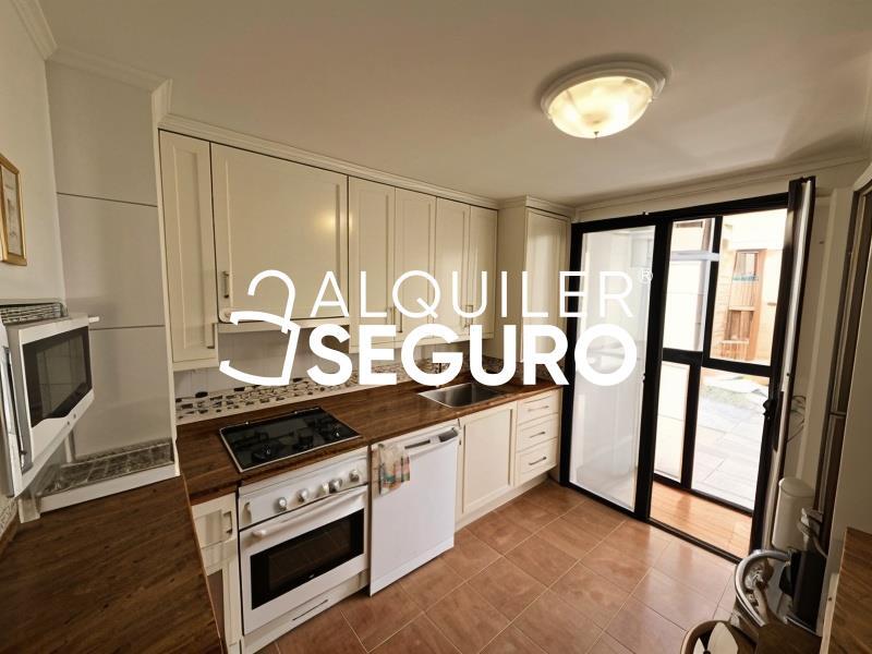 Piso en Calle Frigiliana, MADRID MADRID