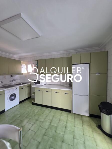 Piso en Calle Juan XXIII, BARAKALDO VIZCAYA-BIZKAIA