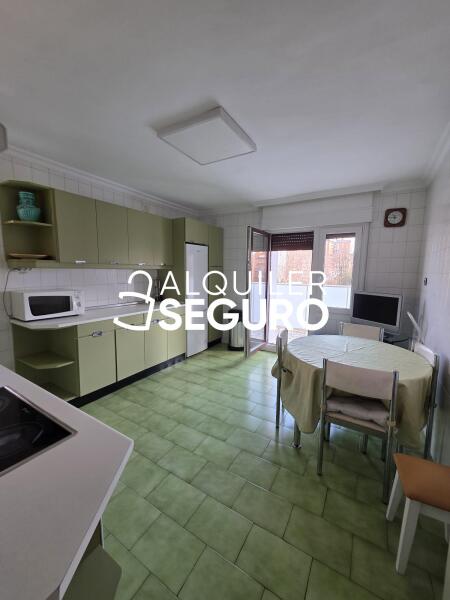 Piso en Calle Juan XXIII, BARAKALDO VIZCAYA-BIZKAIA