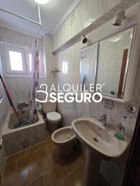 Piso en Calle Juan XXIII, BARAKALDO VIZCAYA-BIZKAIA