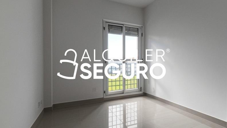 Piso en Calle Matrona Rosario Ramos , SALTERAS SEVILLA