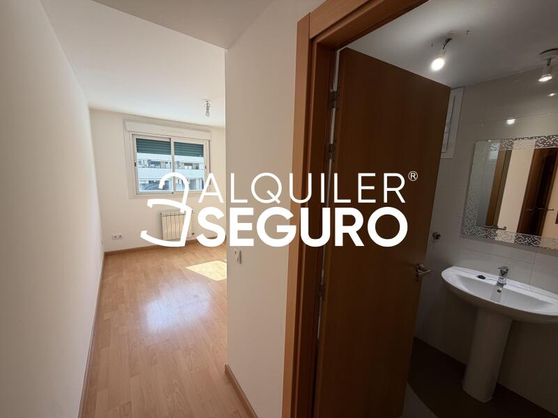 Inmueble en Avenida Juan Pablo II, MADRID