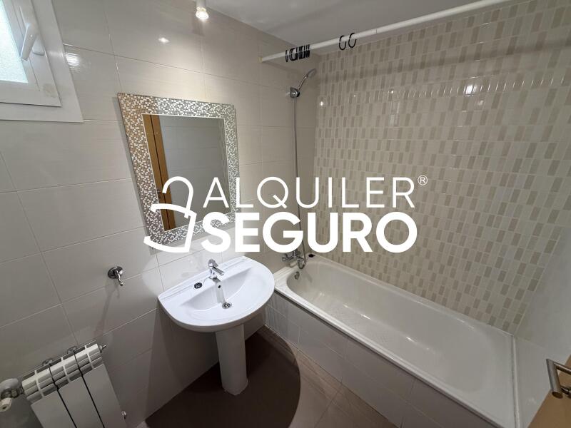 Inmueble en Avenida Juan Pablo II, MADRID