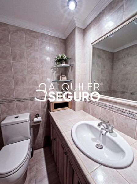 Inmueble en Calle Pablo Neruda , MADRID