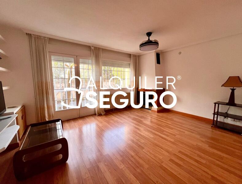 Inmueble en Calle Pablo Neruda , MADRID