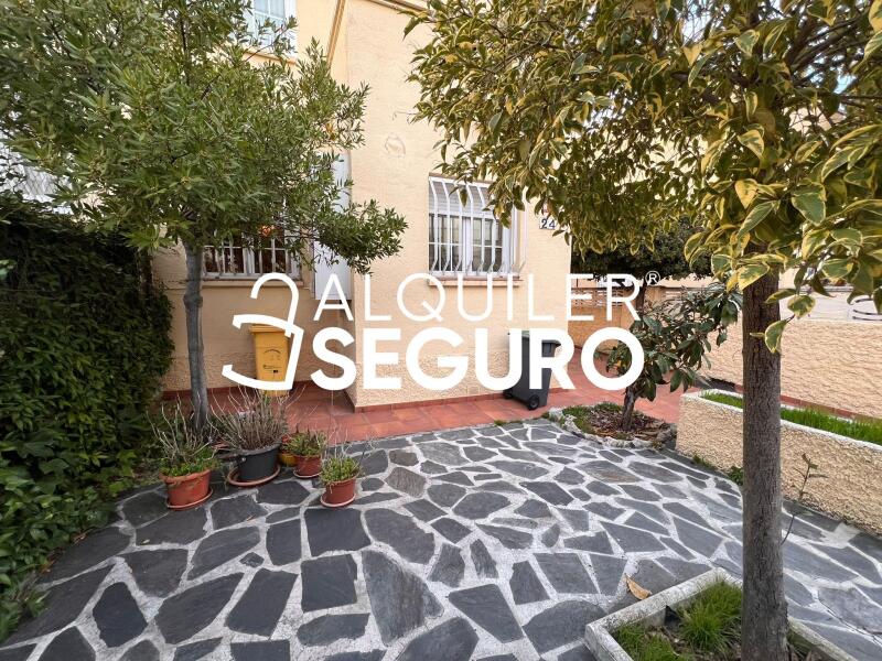 Inmueble en Calle Pablo Neruda , MADRID