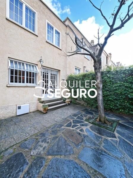 Inmueble en Calle Pablo Neruda , MADRID