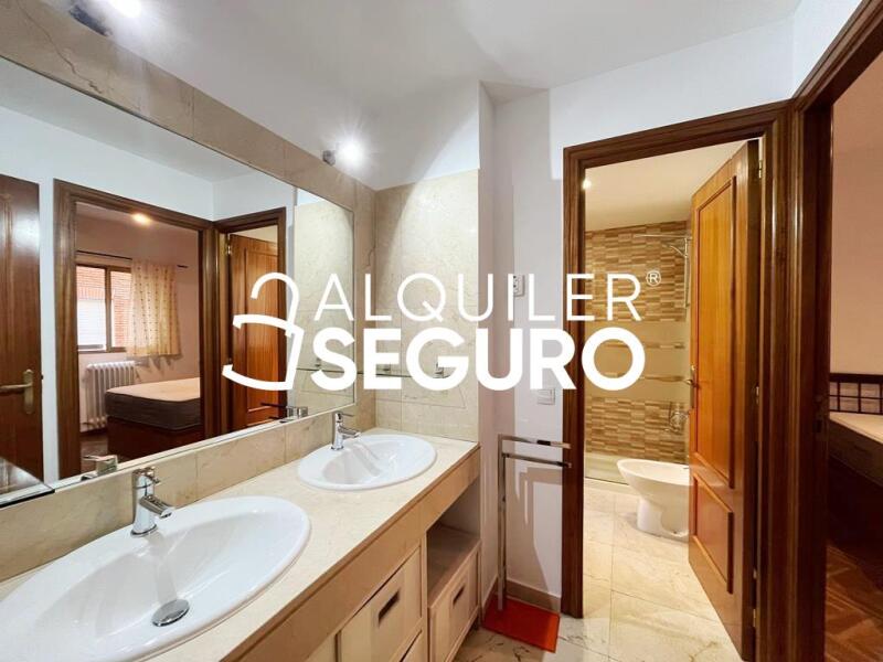 Piso en Calle de San Bernardo , MADRID MADRID