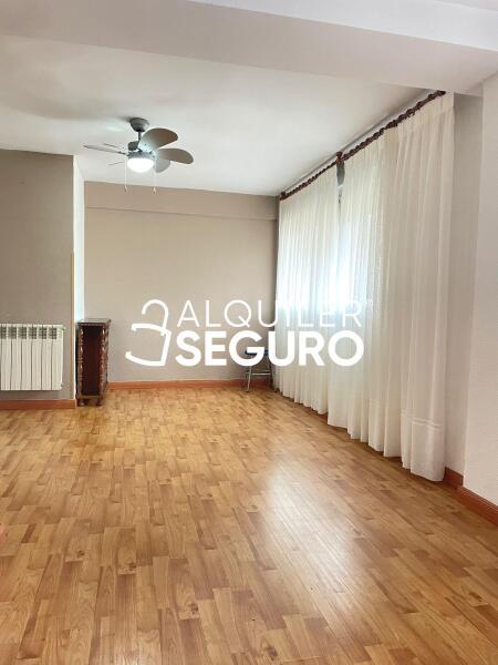 Inmueble en Calle Poeta Blas De Otero, MADRID