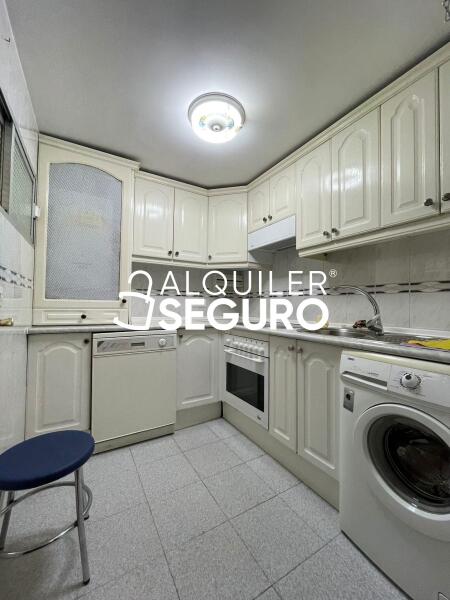 Inmueble en Calle Poeta Blas De Otero, MADRID