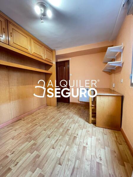 Inmueble en Calle Poeta Blas De Otero, MADRID