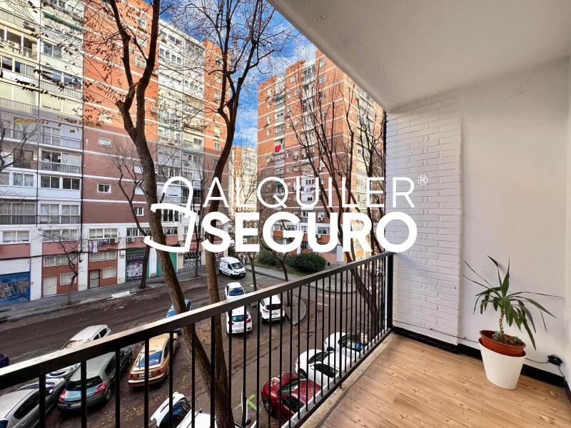 Piso en Calle de La Bañeza, MADRID MADRID