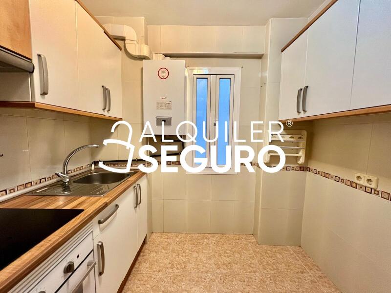 Piso en Calle de La Bañeza, MADRID MADRID