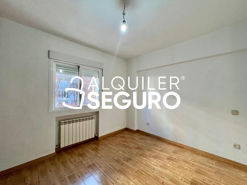 Piso en Calle de La Bañeza, MADRID MADRID