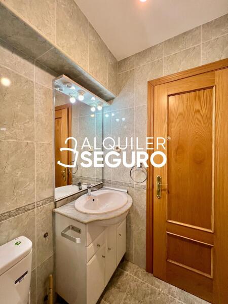 Piso en Calle de La Bañeza, MADRID MADRID