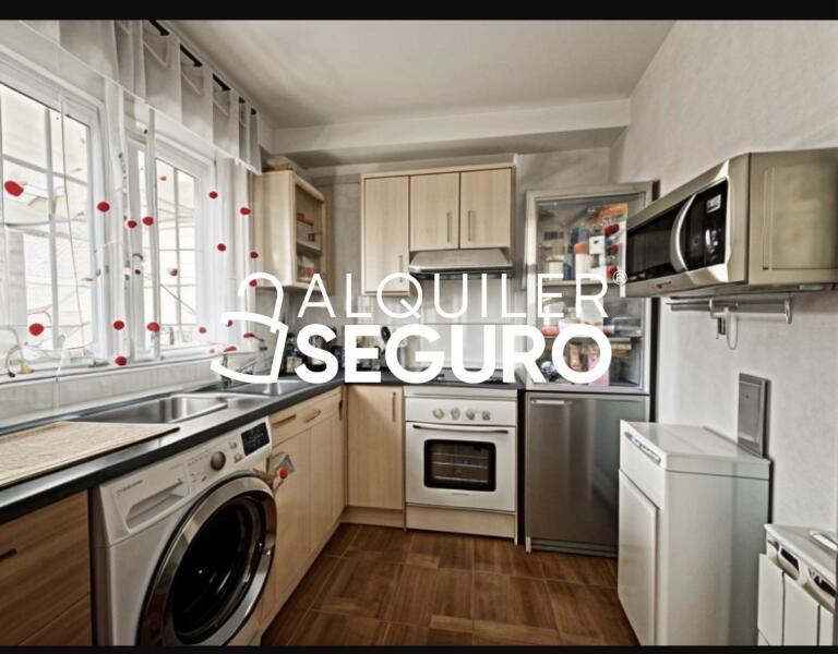 Inmueble en Calle Revuelta, MADRID