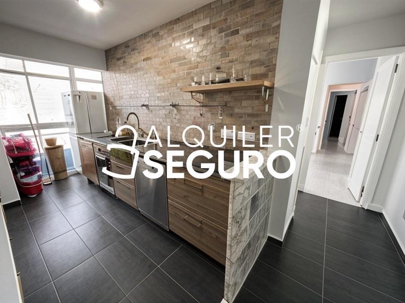 Piso en Avenida Los Carabancheles, ALCORCÓN MADRID