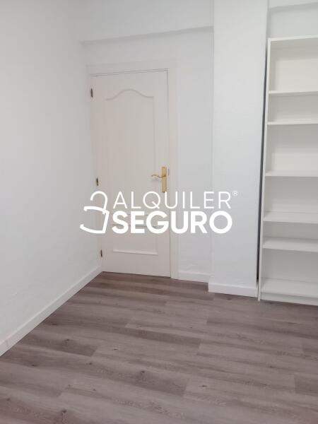 Inmueble en Calle Álava, MADRID