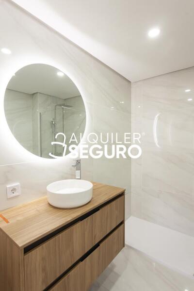 Inmueble en Calle de Conde la de Cimera, MADRID