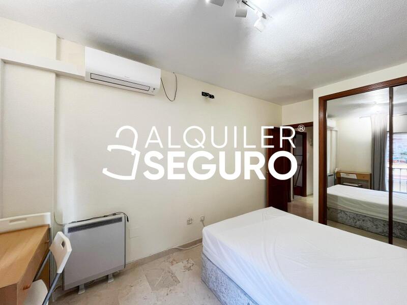 Inmueble en Calle de los Tres Peces , MADRID