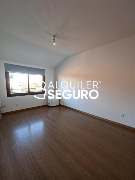 Piso en Calle Francisco Tomás y Valiente, MEJORADA DEL CAMPO MADRID