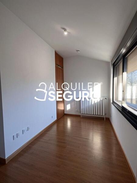 Piso en Calle Francisco Tomás y Valiente, MEJORADA DEL CAMPO MADRID