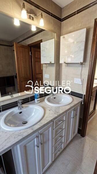 Inmueble en Calle Miguel de Cervantes, SEVILLA