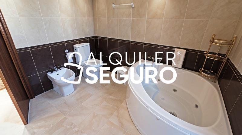 Inmueble en Calle Miguel de Cervantes, SEVILLA