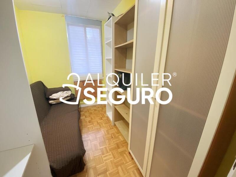 Inmueble en Calle Pedrezuela, MADRID