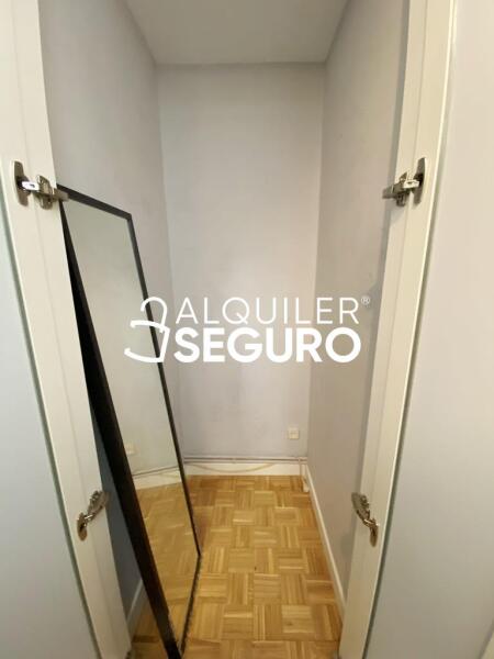 Inmueble en Calle Pedrezuela, MADRID