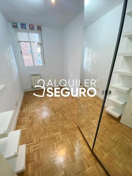 Inmueble en Calle Pedrezuela, MADRID