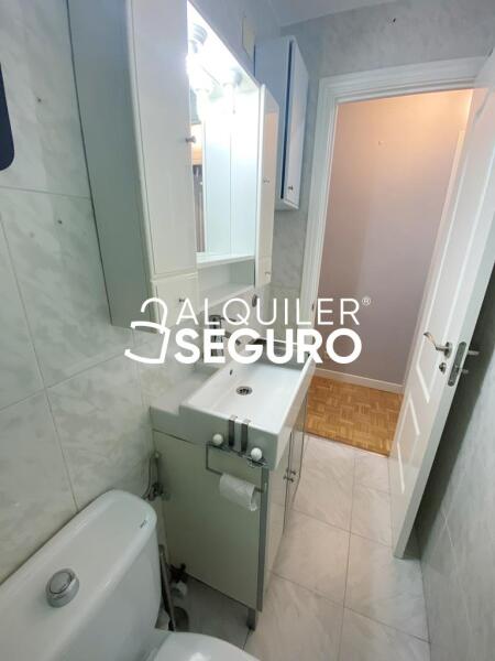 Inmueble en Calle Pedrezuela, MADRID