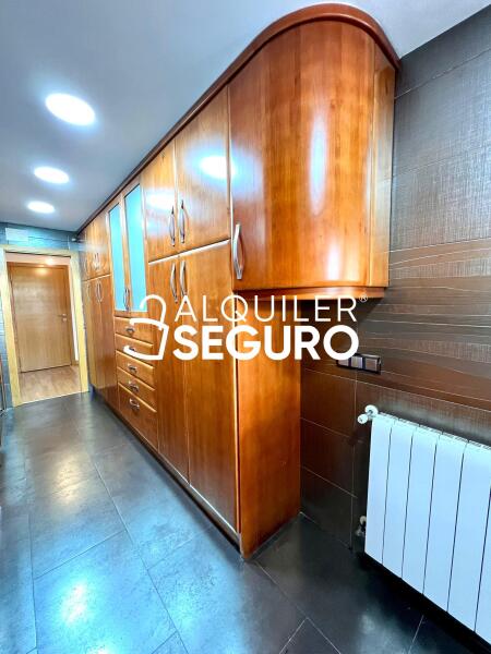 Inmueble en Calle de Valcarlos , MADRID