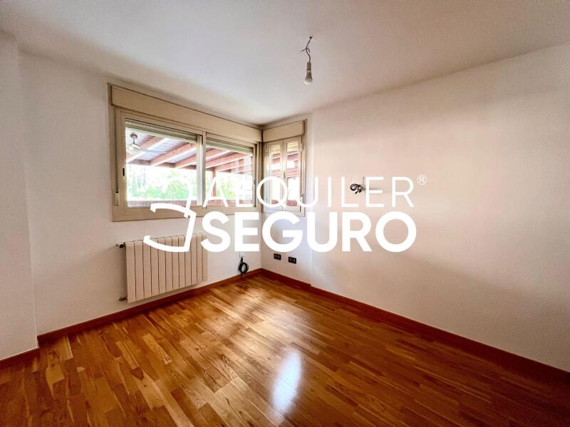 Inmueble en Calle de Valcarlos , MADRID