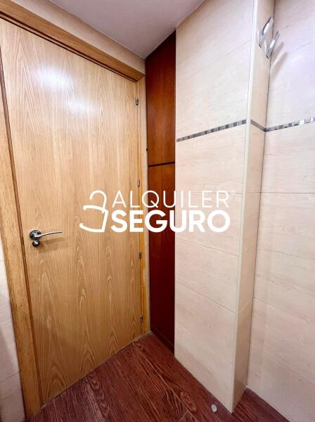 Inmueble en Calle de Valcarlos , MADRID