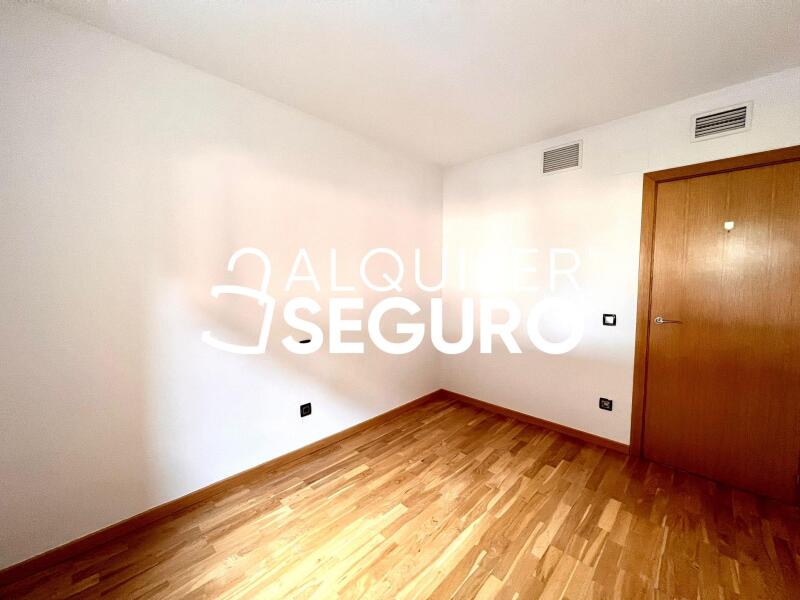 Inmueble en Calle de Valcarlos , MADRID