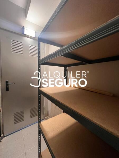 Inmueble en Calle de Valcarlos , MADRID