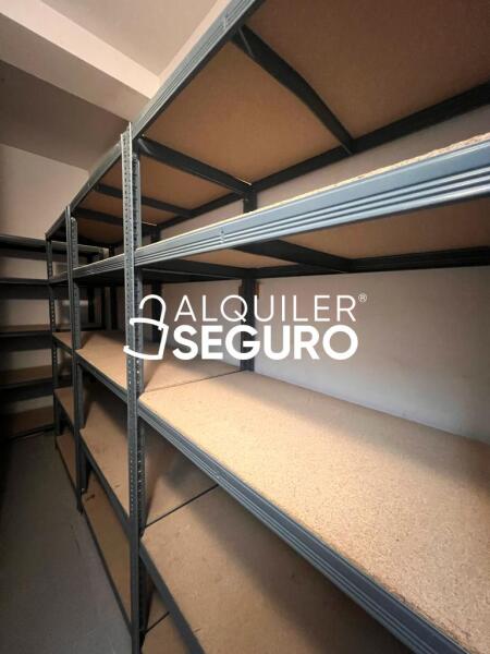 Inmueble en Calle de Valcarlos , MADRID