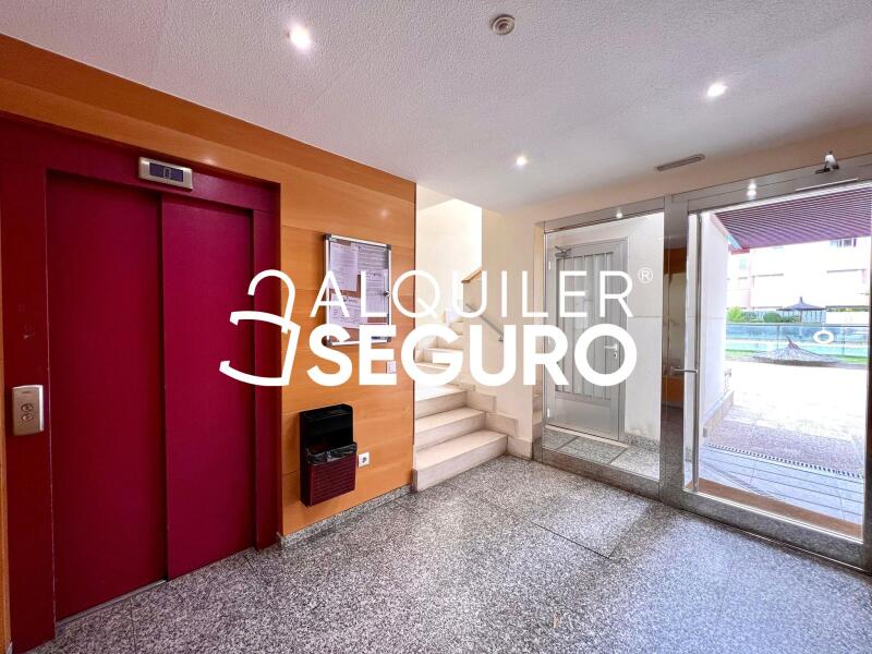 Inmueble en Calle de Valcarlos , MADRID