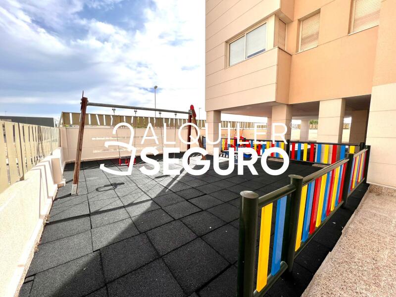 Inmueble en Calle de Valcarlos , MADRID