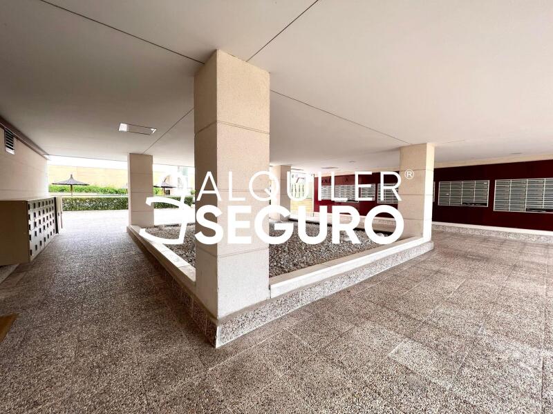 Inmueble en Calle de Valcarlos , MADRID