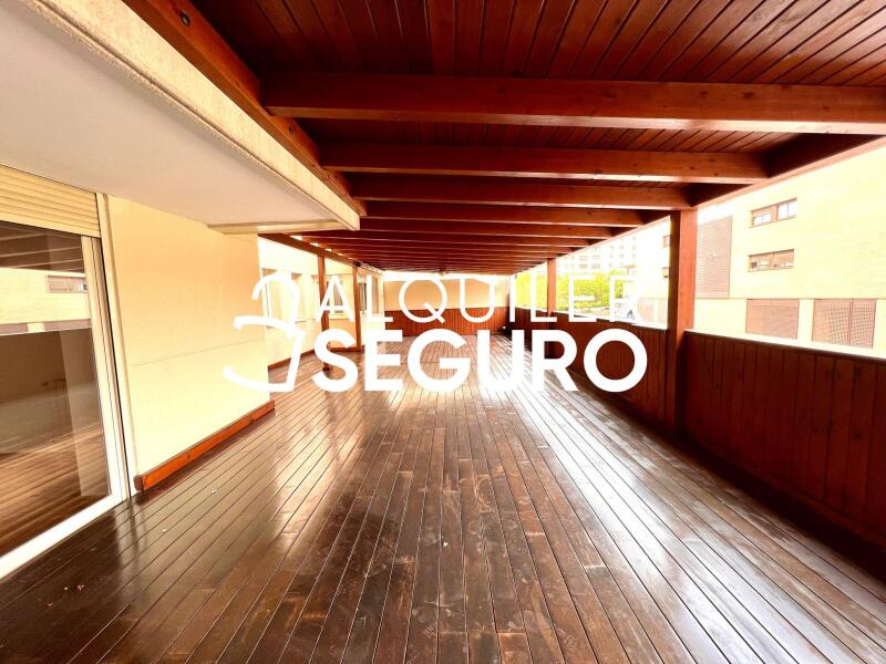 Inmueble en Calle de Valcarlos , MADRID