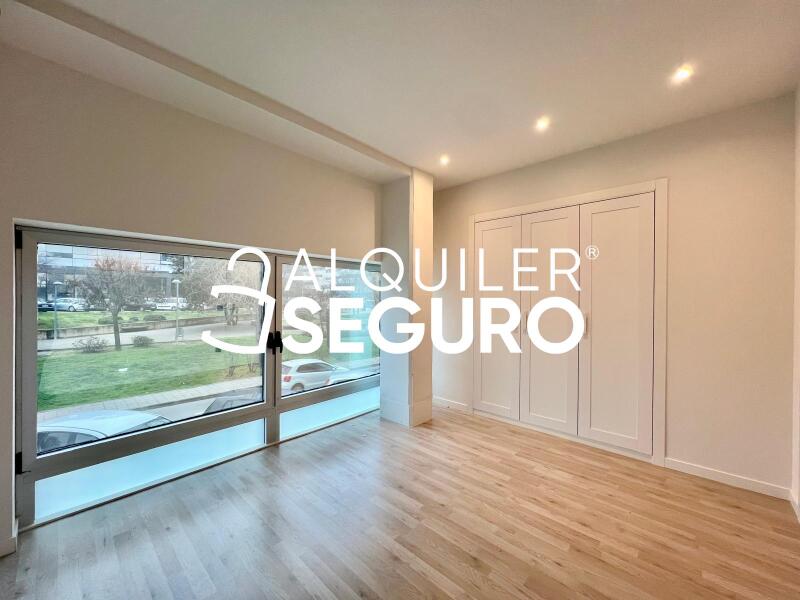 Inmueble en Avenida del Puente Cultural, MADRID