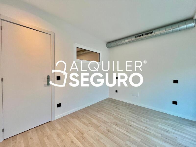 Inmueble en Avenida del Puente Cultural, MADRID