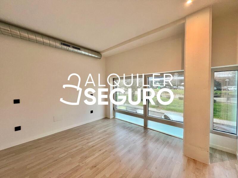 Inmueble en Avenida del Puente Cultural, MADRID