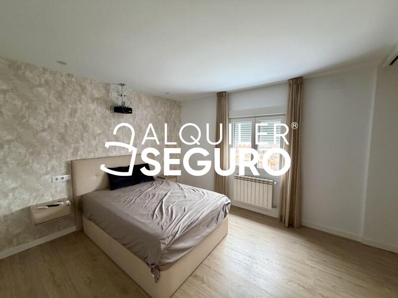 Piso en Calle Menasalbas, MADRID MADRID